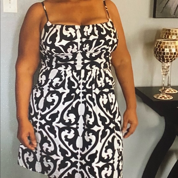 Black/White Dress with Straps Size 14 - Picture 9 of 9
